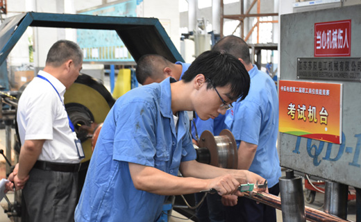 宜兴日报：岗位工人“技能秀”